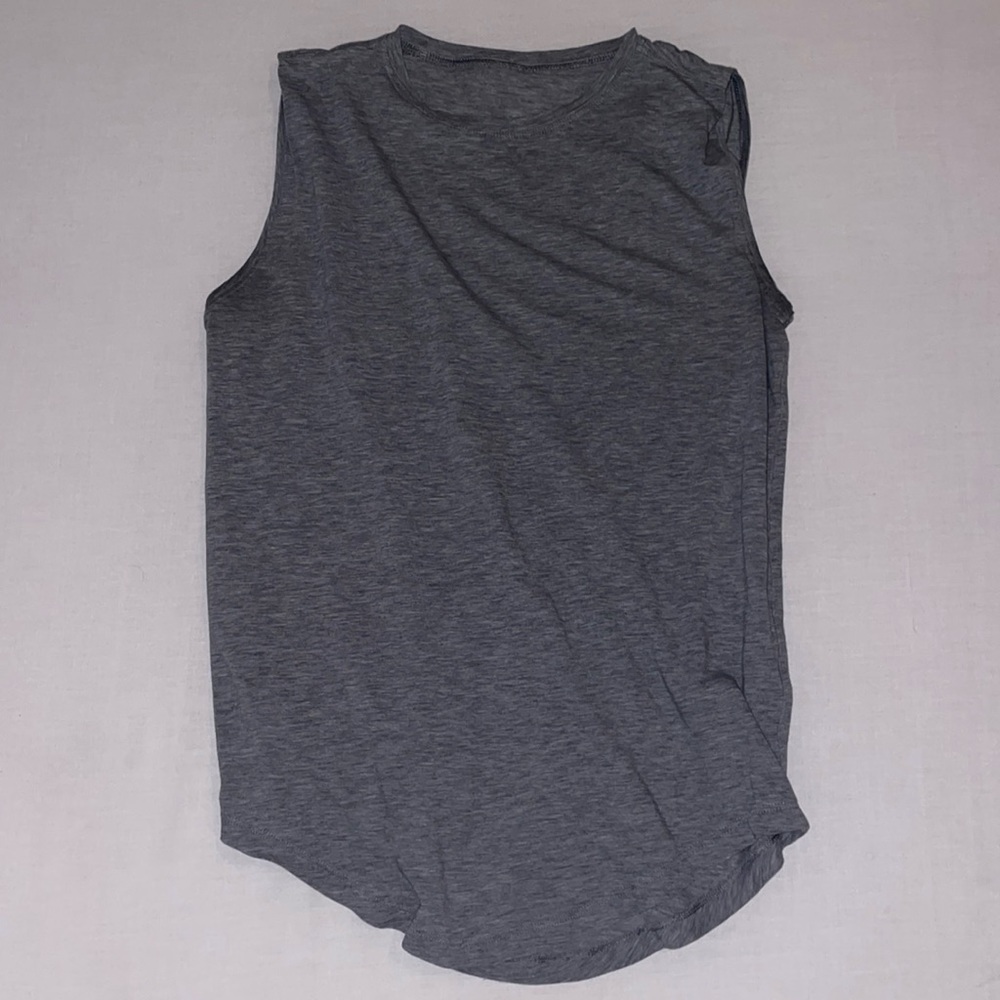 Lululemon workout top